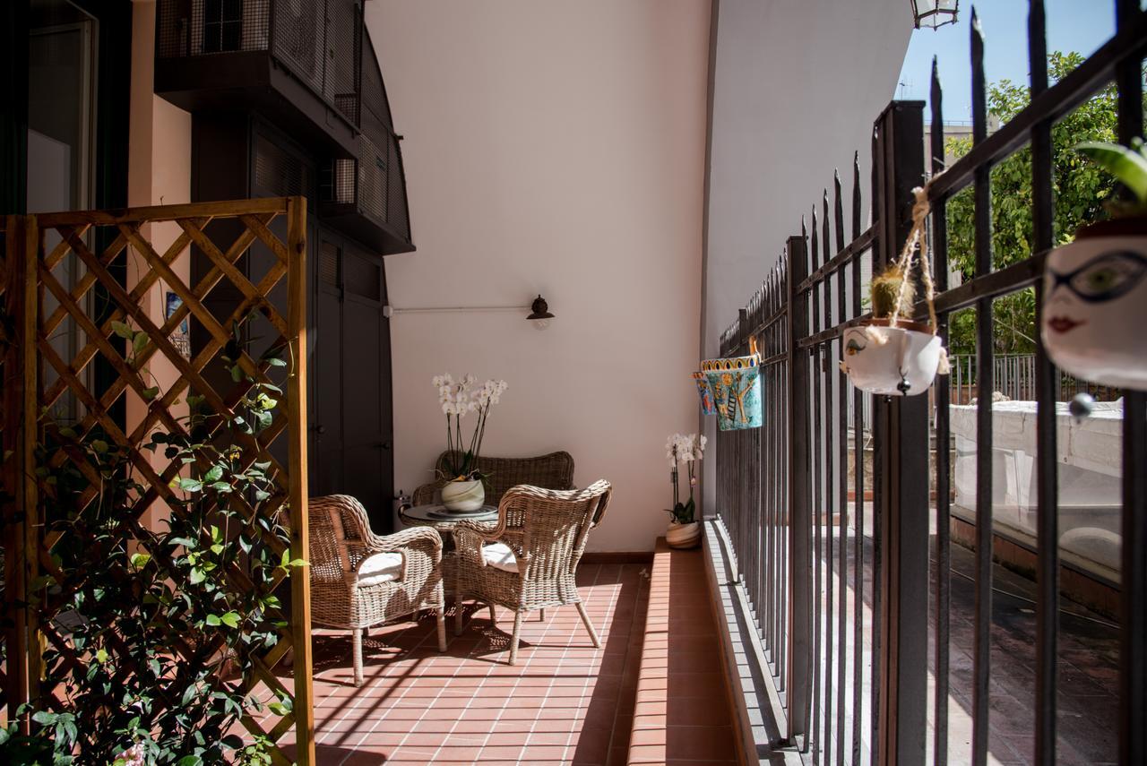 La Dimora Del Barone Bed & Breakfast Salerno Ngoại thất bức ảnh